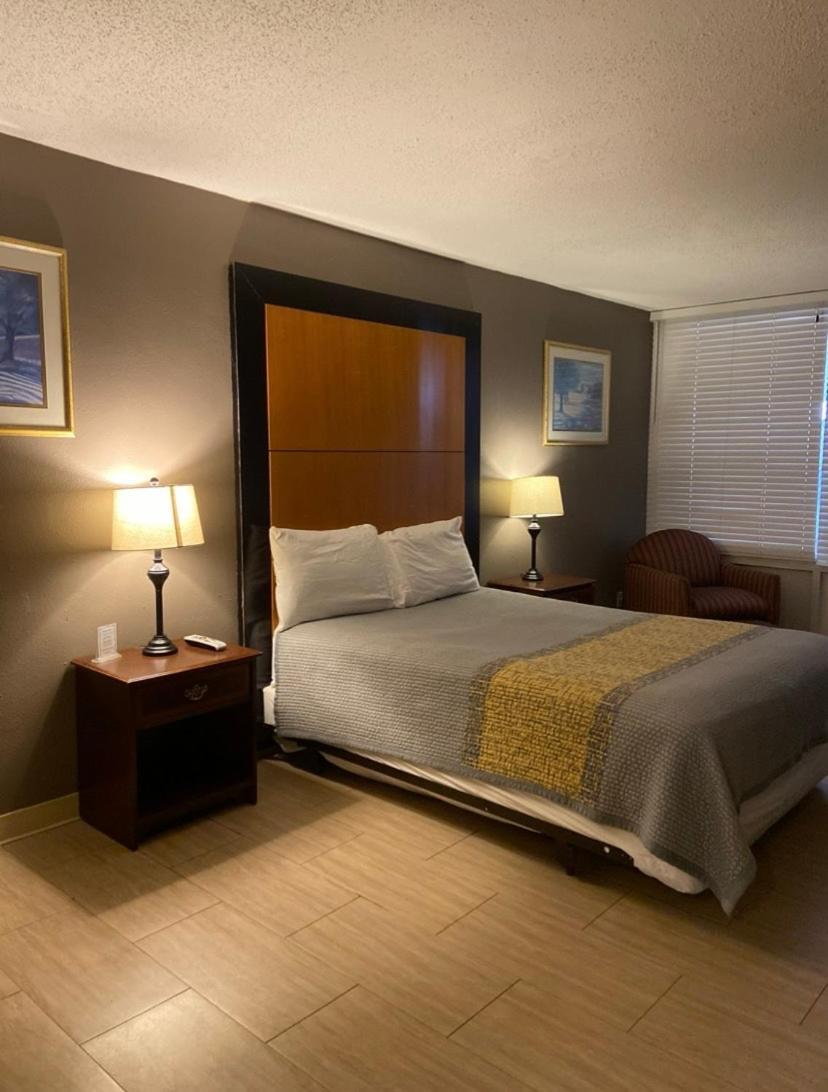 Apm Inn & Suites Martinsburg Εξωτερικό φωτογραφία